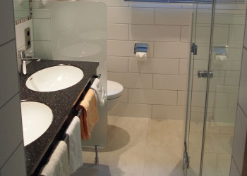 badezimmer ferienwohnung III im haus wöster in lech