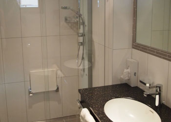 badezimmer ferienwohnung V im haus wöster in lech